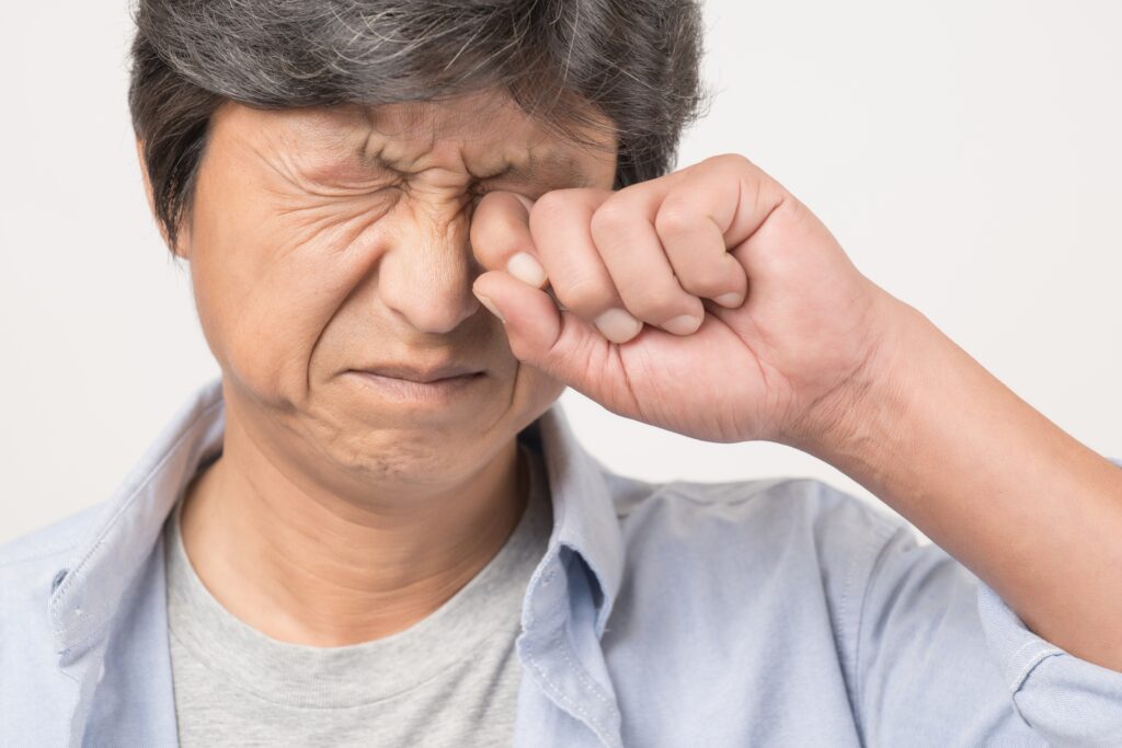 まぶたの痙攣・顔面の痙攣について